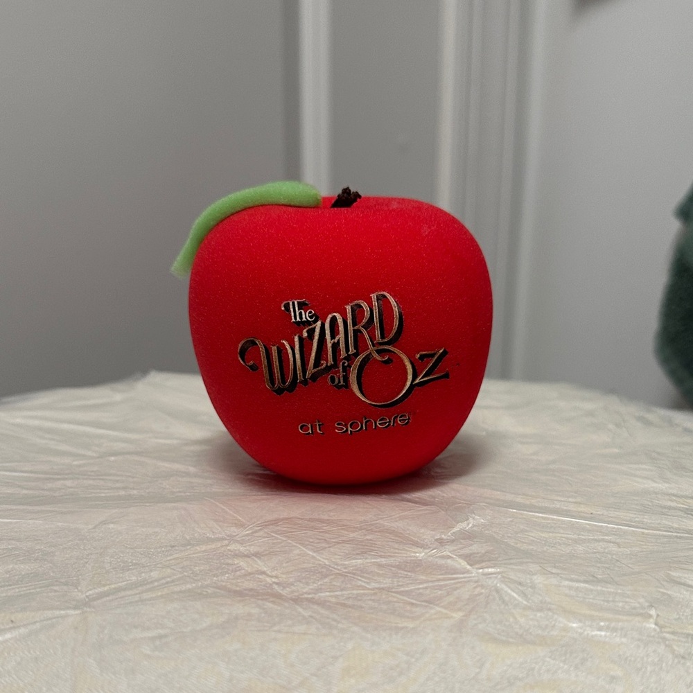 The Wizard of Oz Red Apple Collectible
